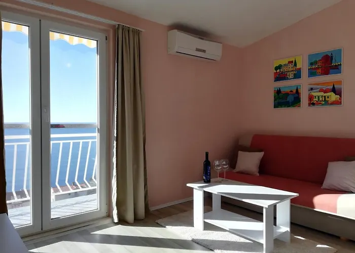 Your Place In Appartement Primošten